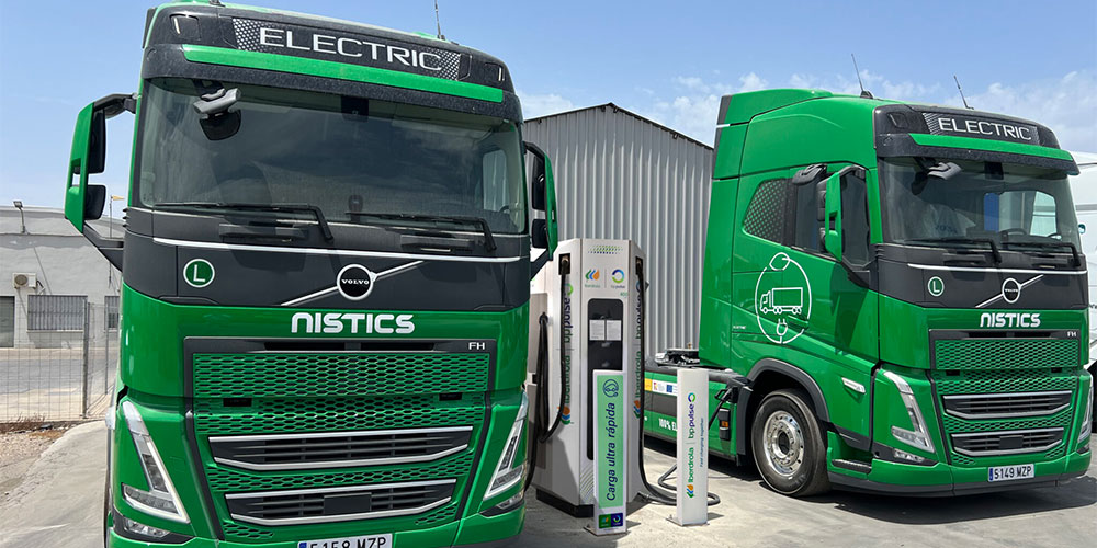 Iberdrola | bp pulse y Nistics impulsan la mayor estación de recarga ultrarrápida para camiones eléctricos en España