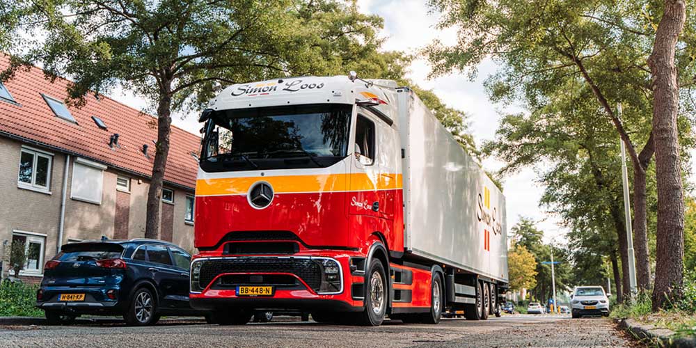Simon Loos impulsa su electrificación con 75 nuevos camiones eActros 600